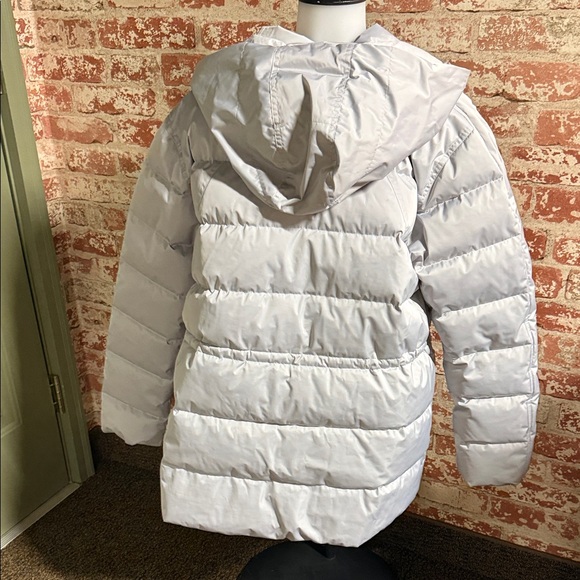 Women's Athleta silver gray puffer - Picture 3 of 3